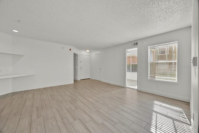 Foto del edificio - 2212 Grand Cayman Ct