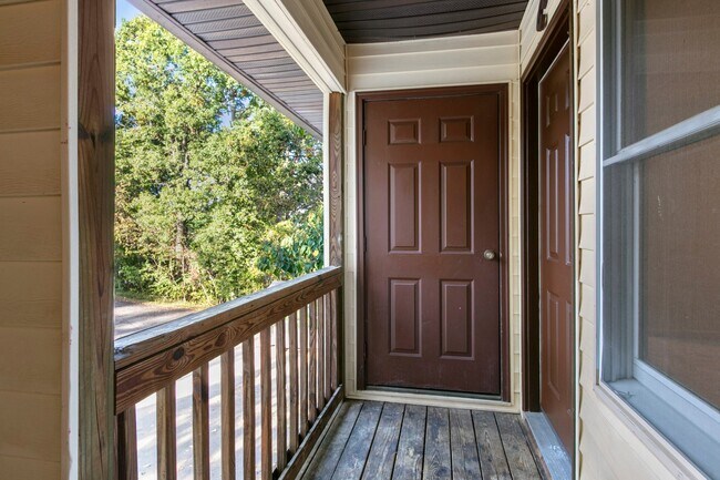 Foto del edificio - 3 W Rosecrest St