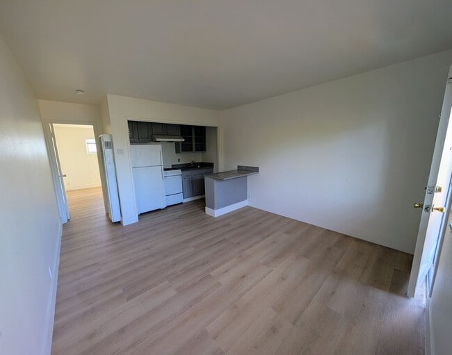 Building Photo - 1213 San Pablo Ave