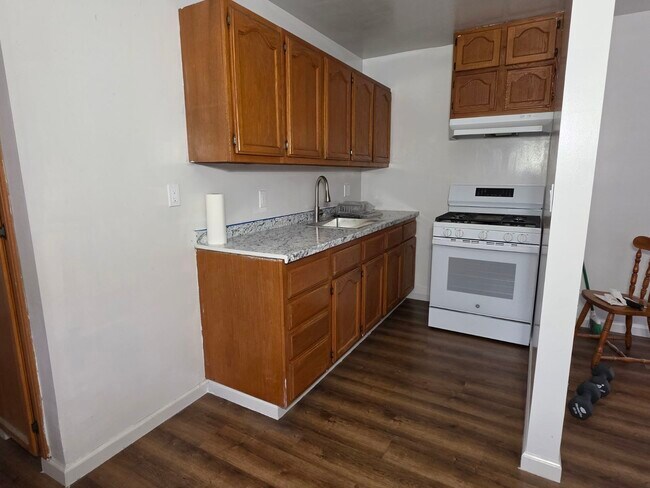 Foto del edificio - 487 S Sadler Ave