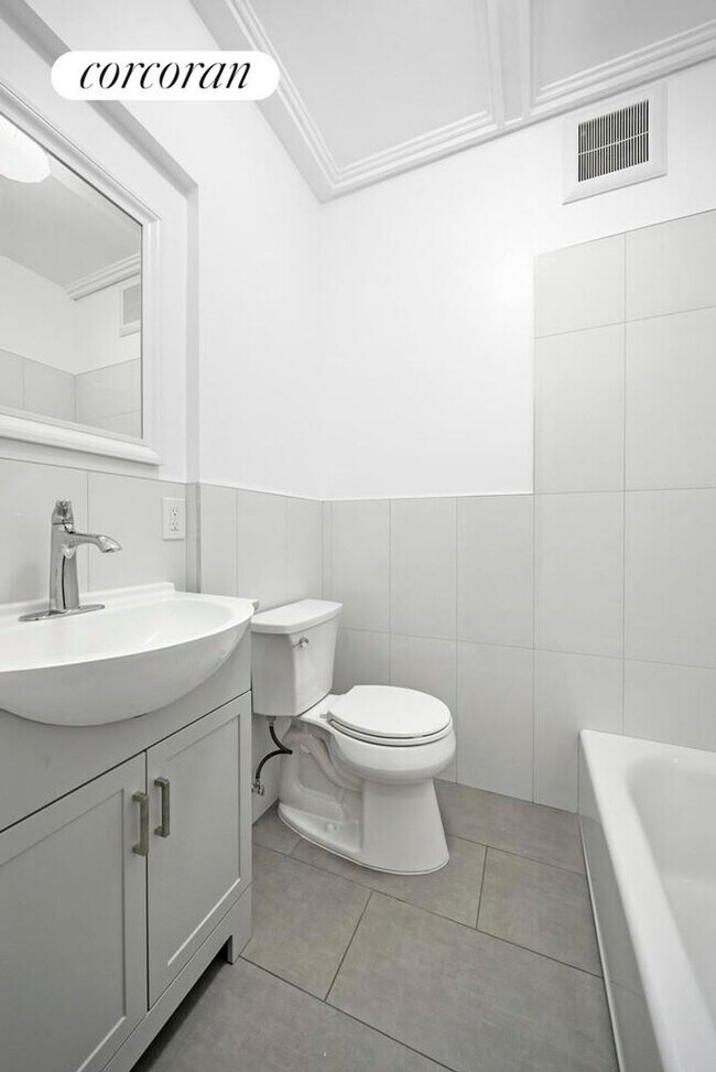 Foto del edificio - 338 Clermont Ave