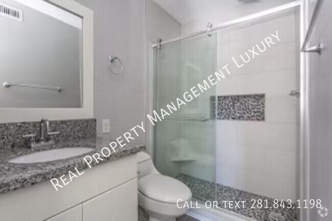 Foto del edificio - 2810 Beauchamp St