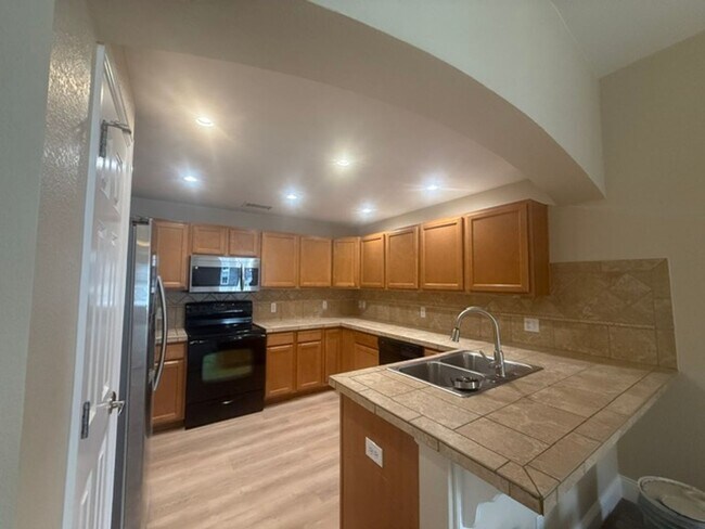 Building Photo - 16687 Las Ramblas Ln