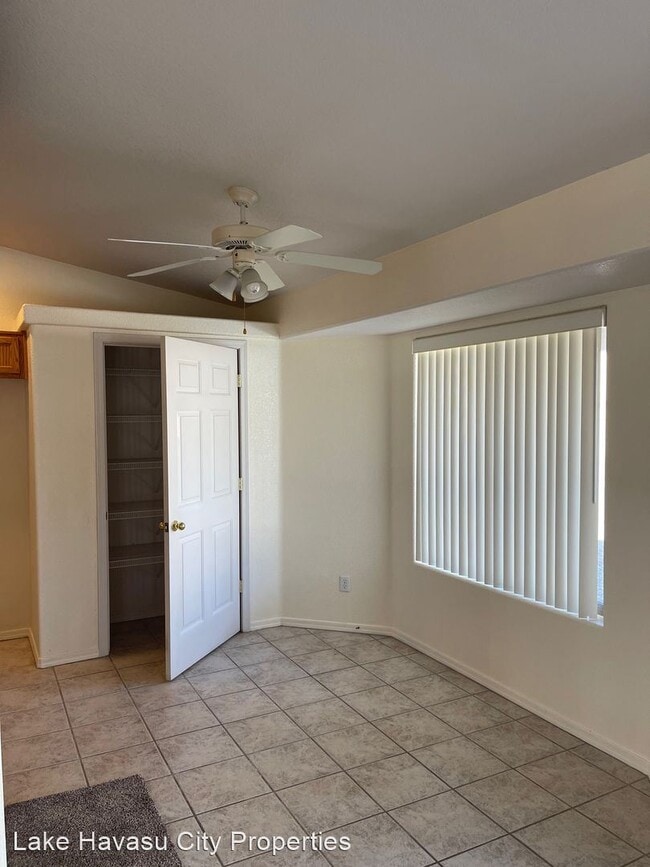 Building Photo - 3 br, 2 bath House - 3375 Fountain Palm Drive