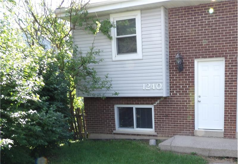 Primary Photo - 1240 Garvey Ave