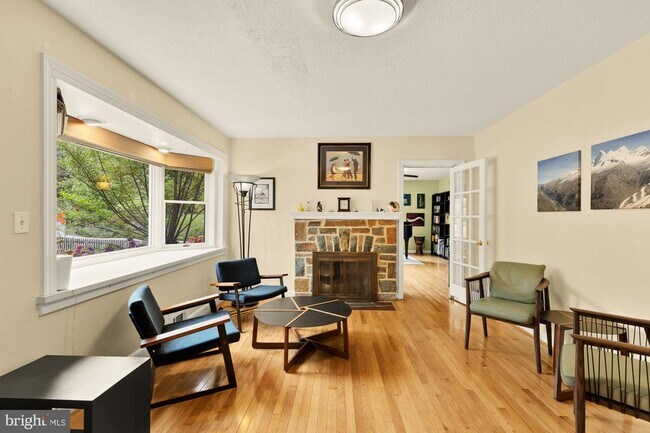 Building Photo - 8323 Haddon Dr