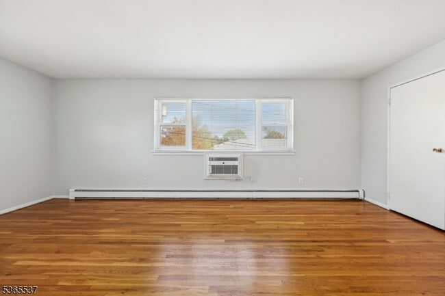 Building Photo - 38 Dobrin Ct