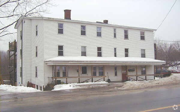 Primary Photo - 131 Pleasant St