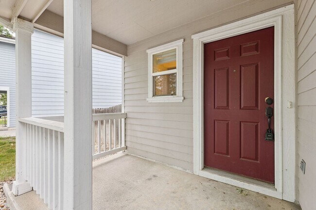 Building Photo - 3 Bedroom 2.5 Bath Home in Longmont