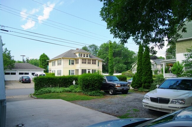 Building Photo - 1120 Wyoming Ave