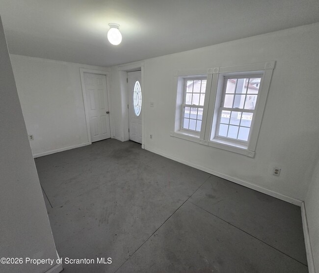 Building Photo - 1136 Luzerne St