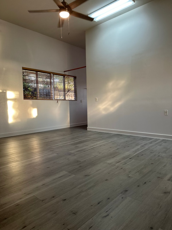 Building Photo - 73-986-986 Kukuinui St