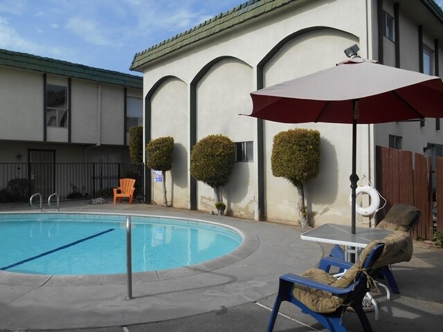 Foto del edificio - 6019 N College Ave