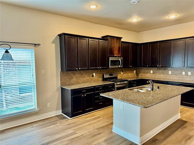 Foto del edificio - 1441 Clayton Ln
