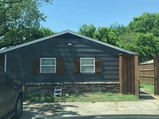 Building Photo - 600 N East St