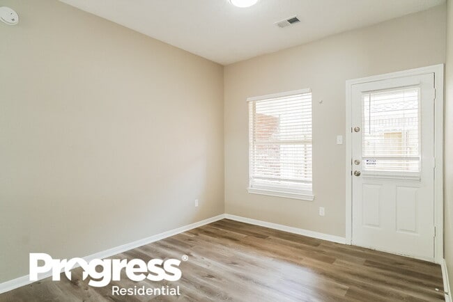 Building Photo - 22906 Sugar Bear Dr