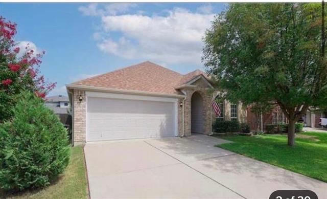Foto principal - 10428 Jaybird Dr