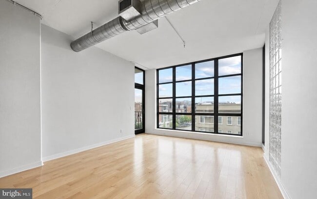 Building Photo - 2020 12th St NW