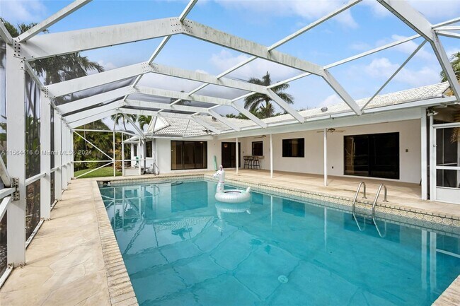 Foto del edificio - 2422 Lob Lolly Ln