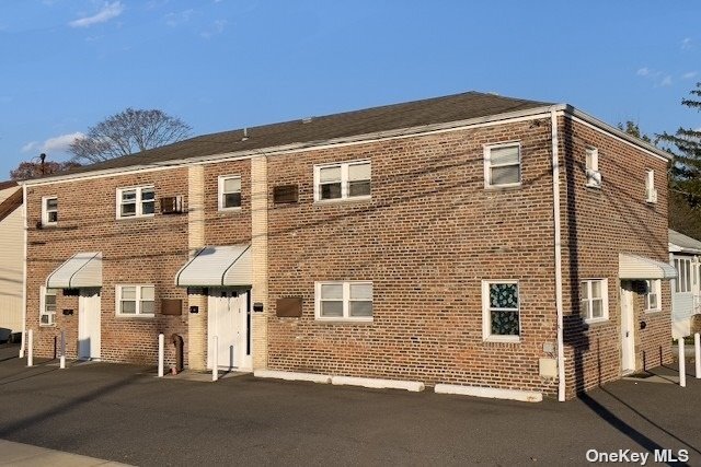 Building Photo - 679 Hilda St