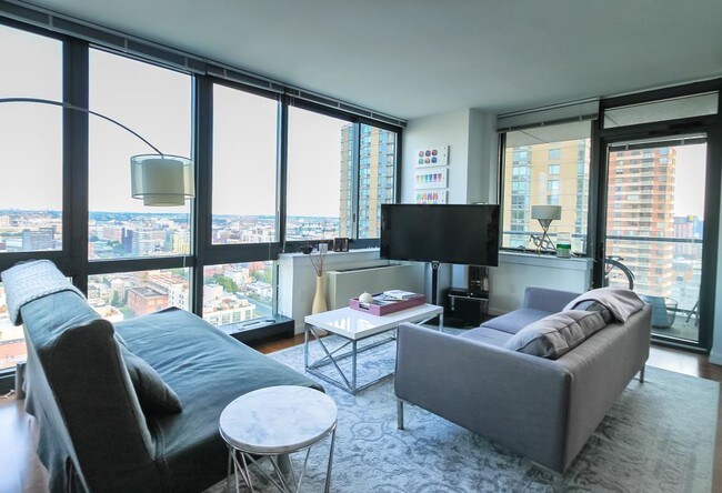 Foto del edificio - 4720 Center Blvd