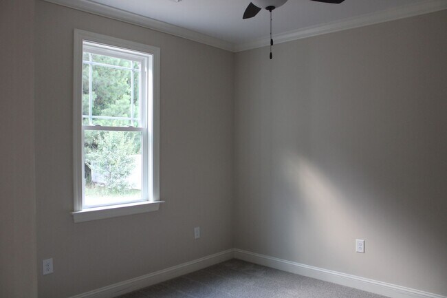 Foto del edificio - 4839 Jamestown Dr NW