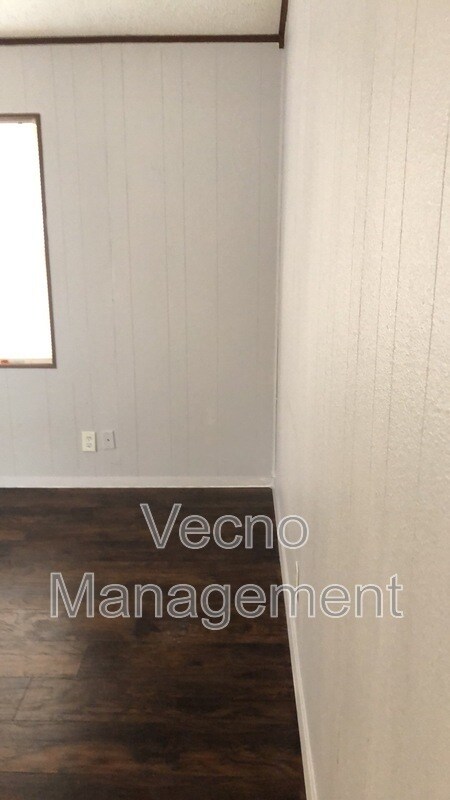 Foto del edificio - 201 S Preston Rd