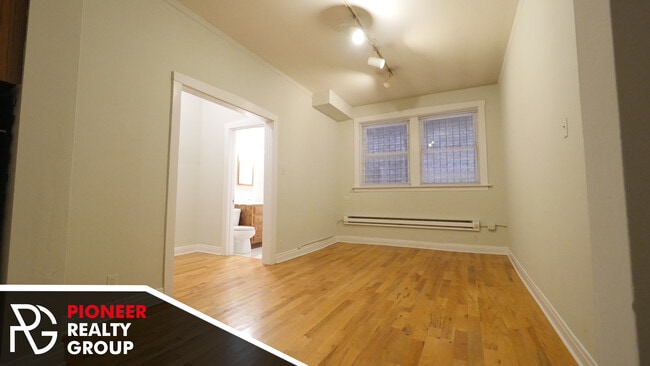 1 Bed 1 Bath - 515 W Melrose St