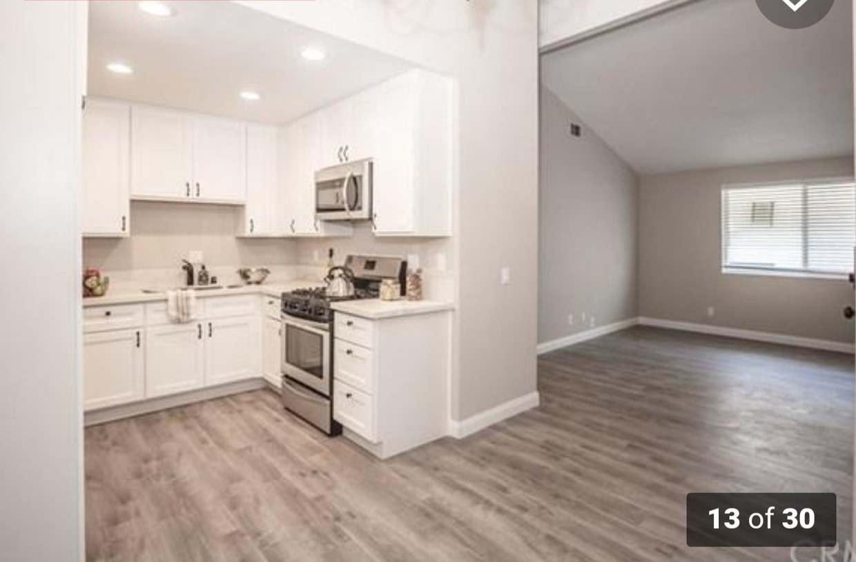 Primary Photo - 1432 W 227th St
