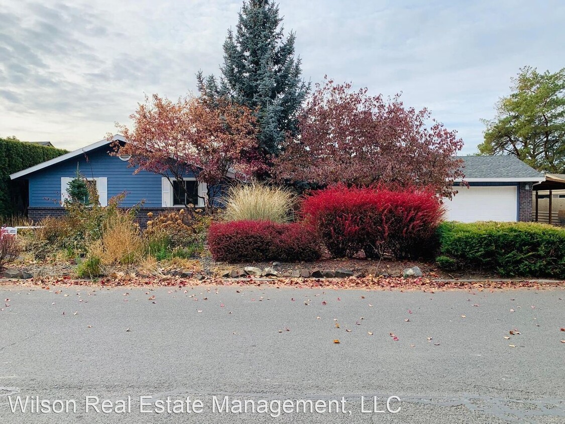 Primary Photo - 3 br, 2 bath House - 290 Suntides Blvd