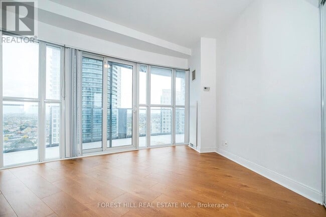 Building Photo - 60 Absolute Ave