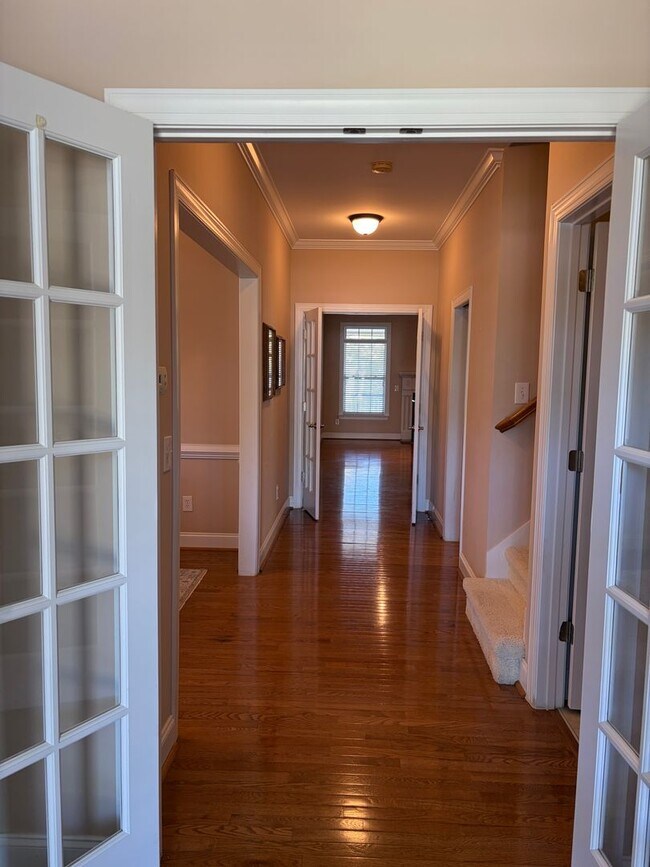 Foto del edificio - TRAVLERS REST HOME LOCATED IN HUNTERS RIDGE GATED COMMUNITY!