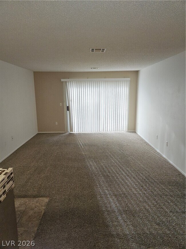 Foto del edificio - 7100 W Pirates Cove Rd