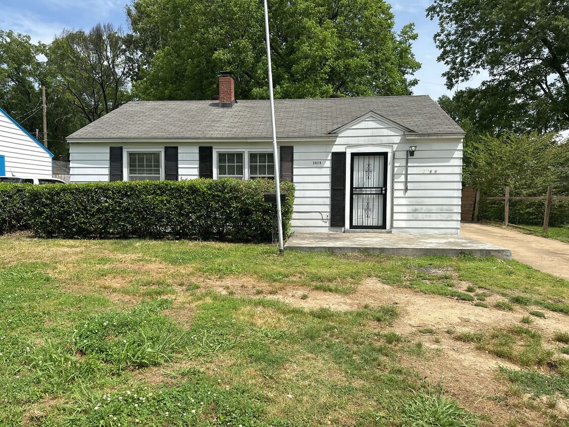 Foto principal - 3928 N Rossiland Cir