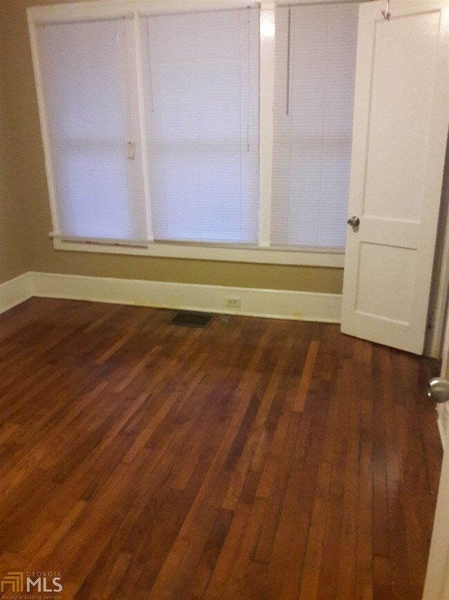 Foto del edificio - 1680 S Gordon St SW