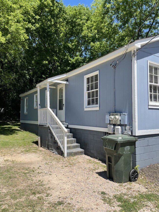 Foto del edificio - 1 Bd 1 Ba Duplex