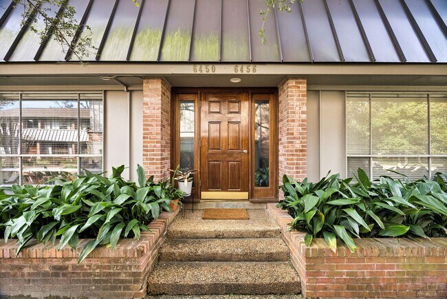 Foto del edificio - 6456 Bayou Glen Rd