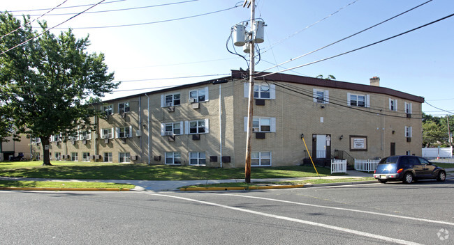 Building Photo - Holly House Apartments