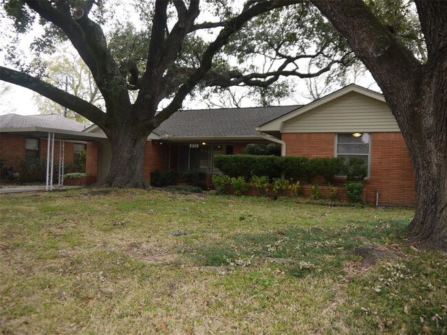 Foto del edificio - 870 Judiway St