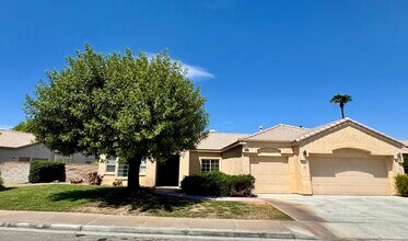 Building Photo - 79130 Ocotillo Dr