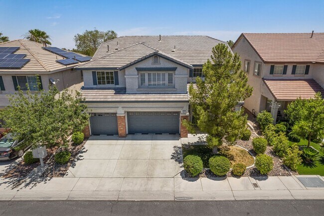 Foto del edificio - Summerlin Home with Private Pool and Spa