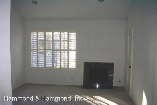 Building Photo - 5701 Topanga Canyon Blvd