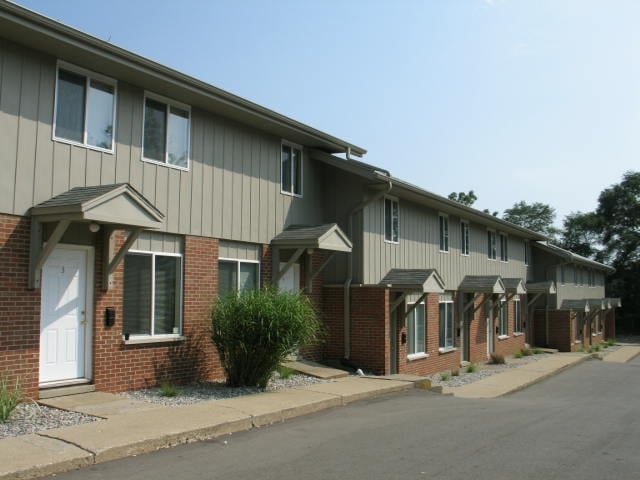 Primary Photo - Matterhorn Townhomes