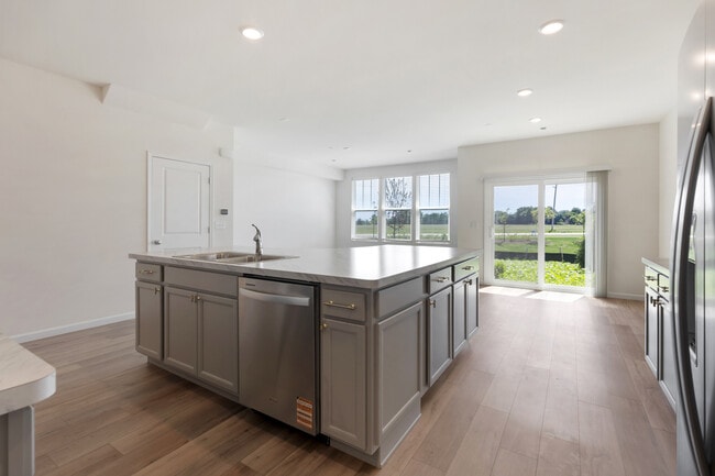 Foto del edificio - 2260 Horseshoe Cir