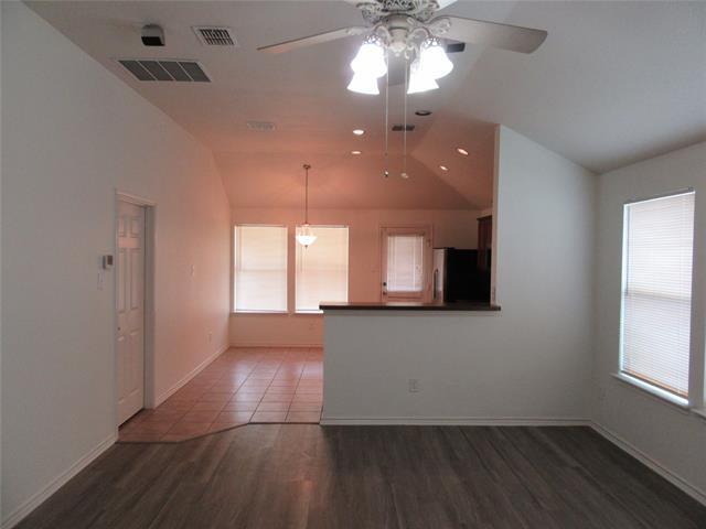 Foto del edificio - 1213 Oak Hollow Ln