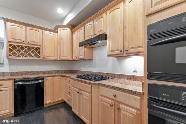 Foto del edificio - 7117 Mason Grove Ct
