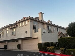Building Photo - 932 N Turner Ave