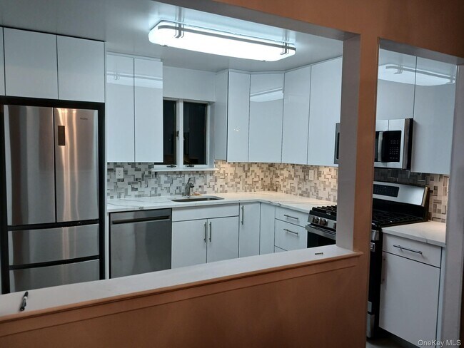 Foto del edificio - 2655 E 21st St