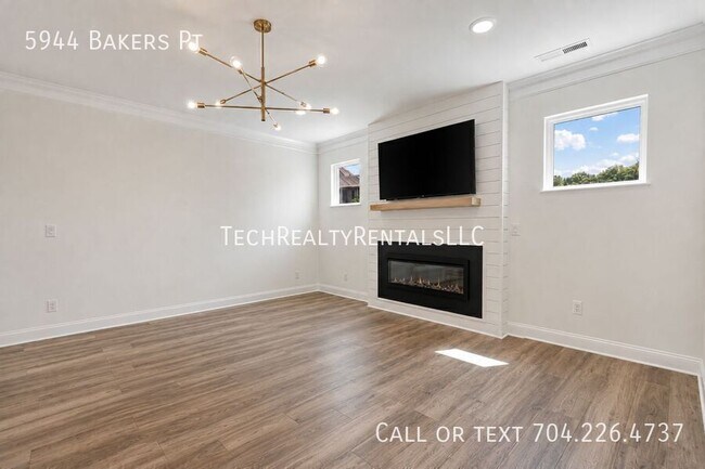 Foto del edificio - 5944 Bakers Point