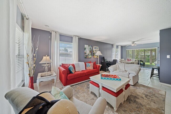 Foto del edificio - 422 Blue Jay Ln